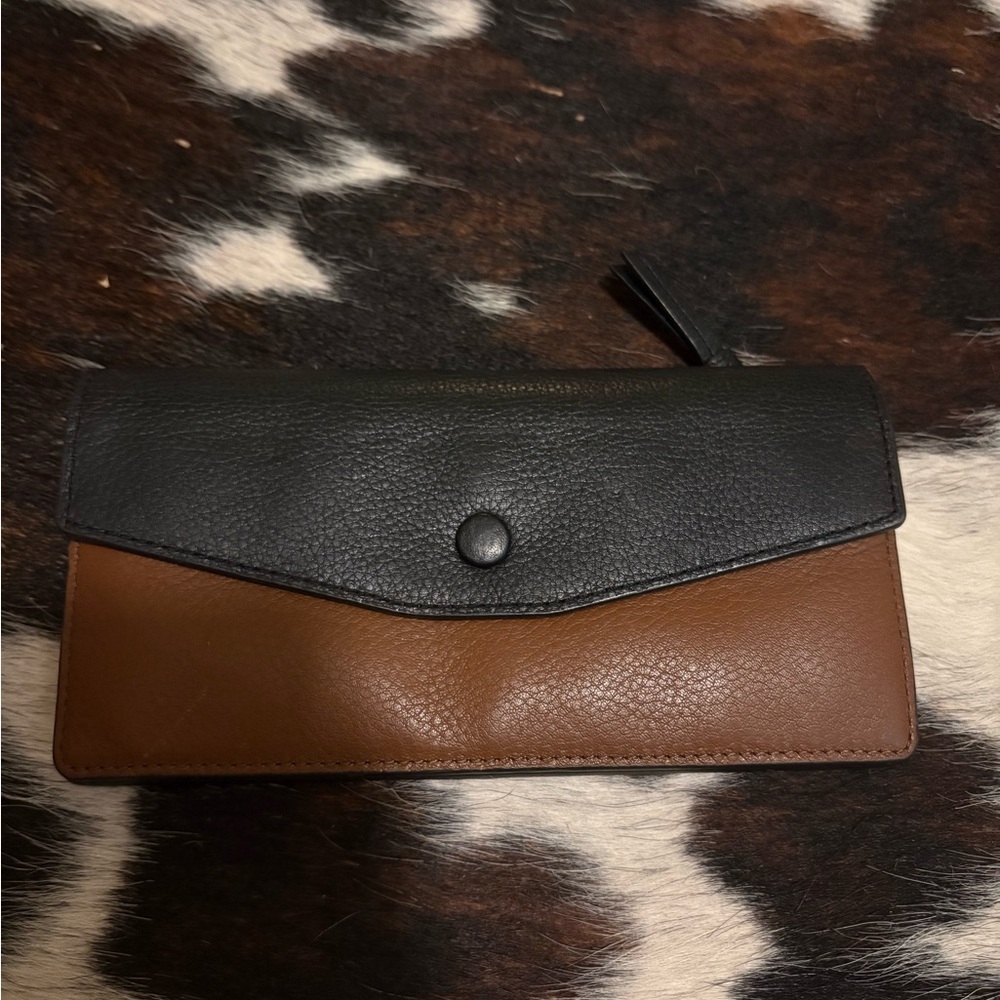 Fossil Black and Brown Leather Wallet